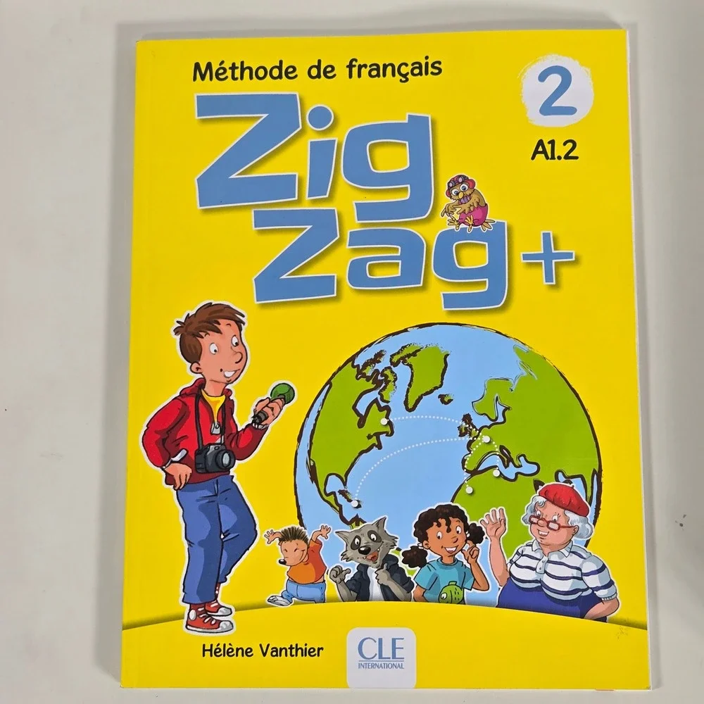 Zig Zag plus Methode de Francais 2 A1.2 French Language Learning Book with CD